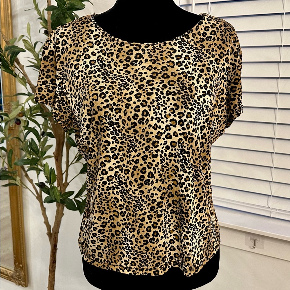 Vintage Leopard Print Short Sleeve Top